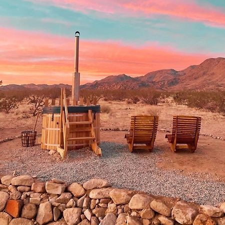 Вілла 1 Minute To Joshua Tree National Park, Hot Tub, Stars, Private - The Wkndr Туентінайн-Палмс Екстер'єр фото