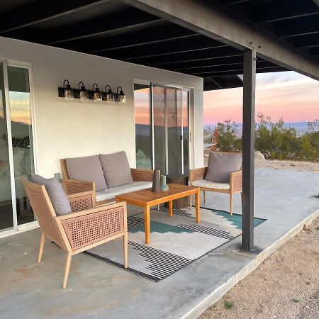 Вілла 1 Minute To Joshua Tree National Park, Hot Tub, Stars, Private - The Wkndr Туентінайн-Палмс Екстер'єр фото