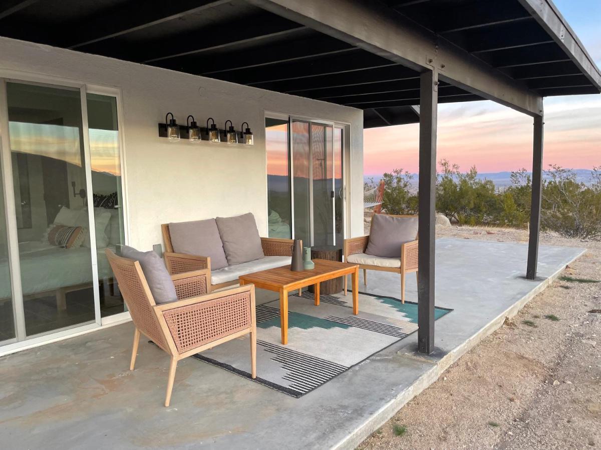 Вілла 1 Minute To Joshua Tree National Park, Hot Tub, Stars, Private - The Wkndr Туентінайн-Палмс Екстер'єр фото